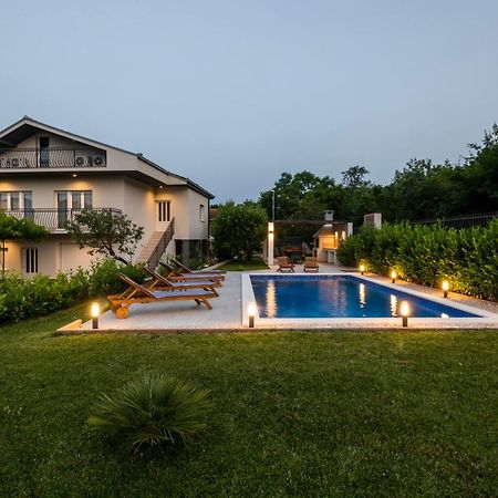 Villa Latica Dicmo Eksteriør bilde